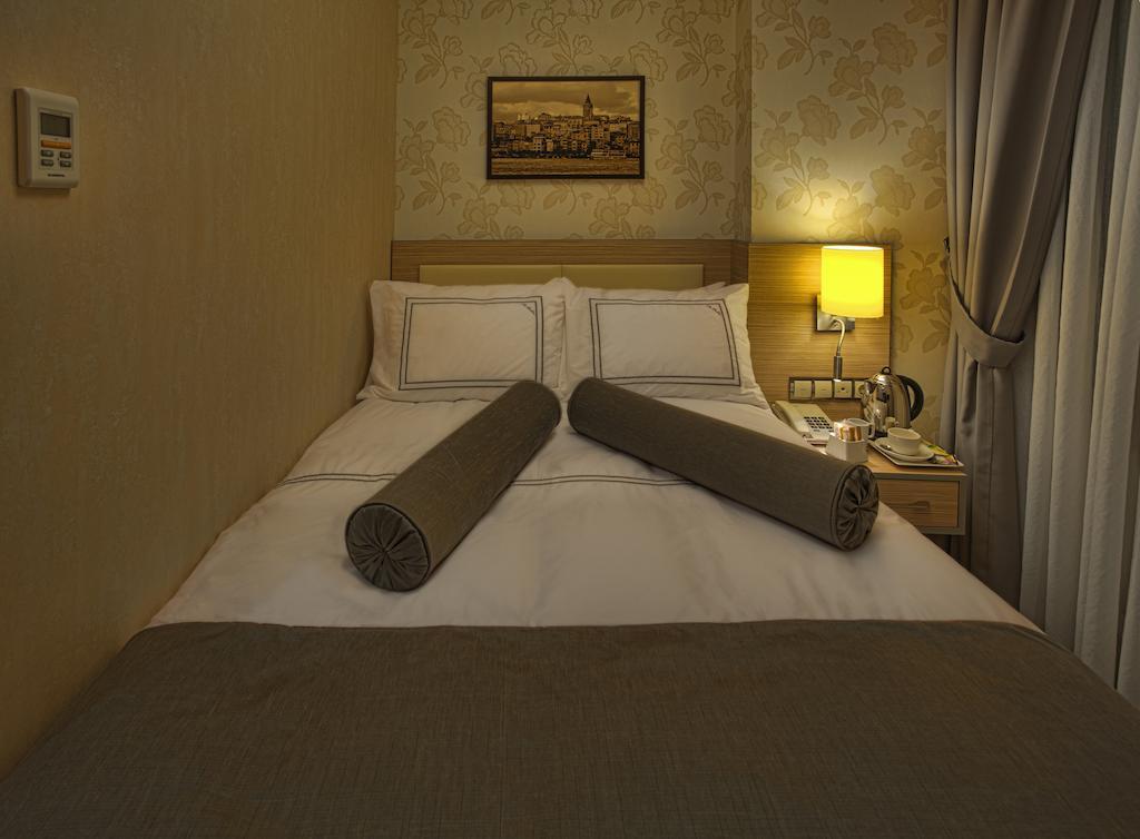 Galata La Bella Hotel Istanbul Room photo