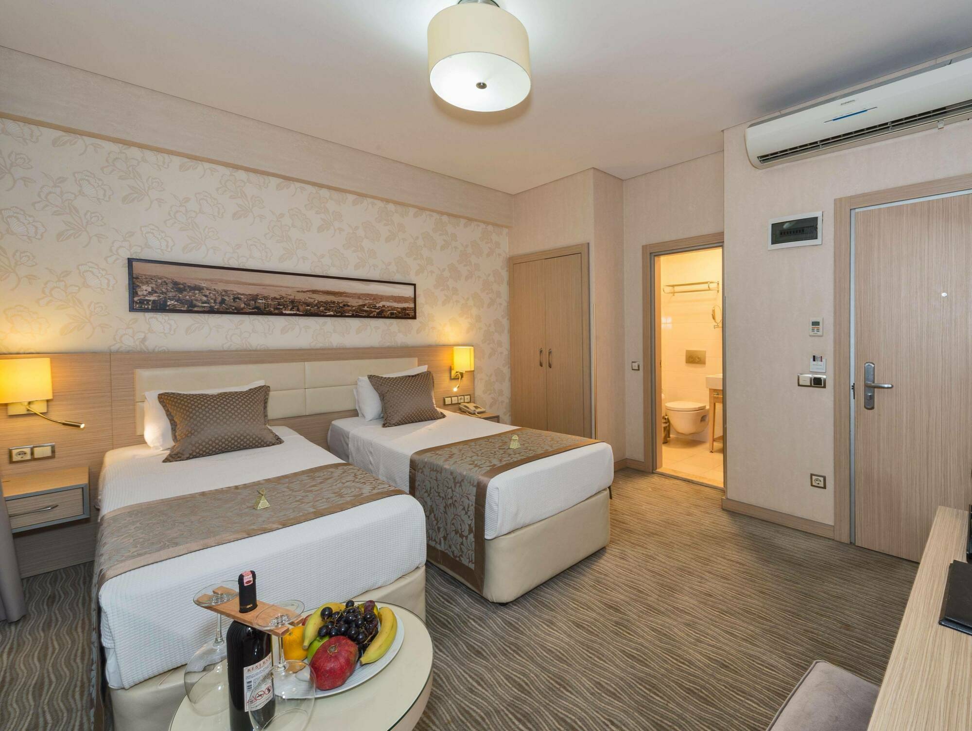 Galata La Bella Hotel Istanbul Exterior photo